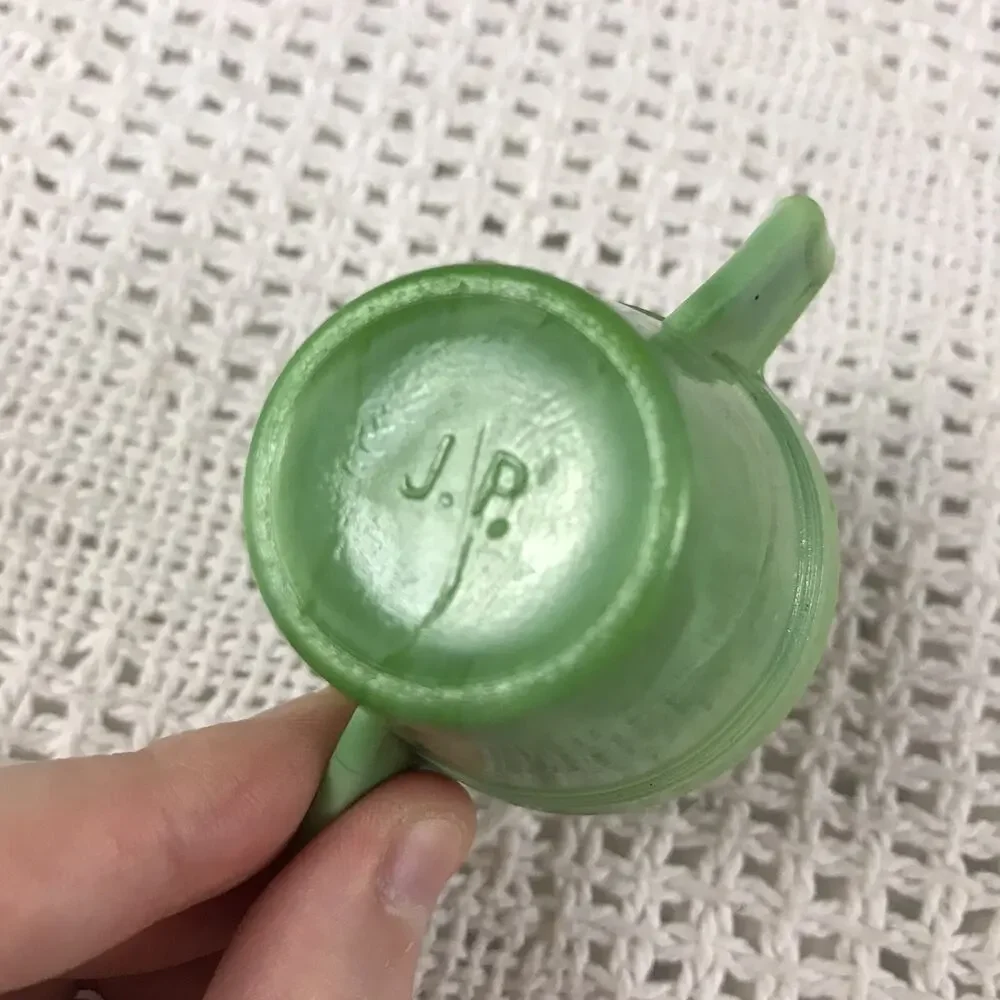 Jade Toy Tea Set Creamer Sugar Bowl Chiquita Green Glass 1930s J. Pressman